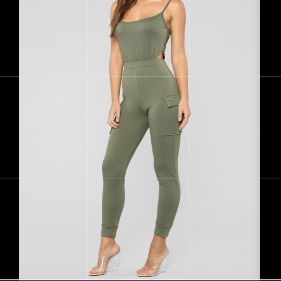 Fashion Nova Tops - Cargo bodysuit and pants set